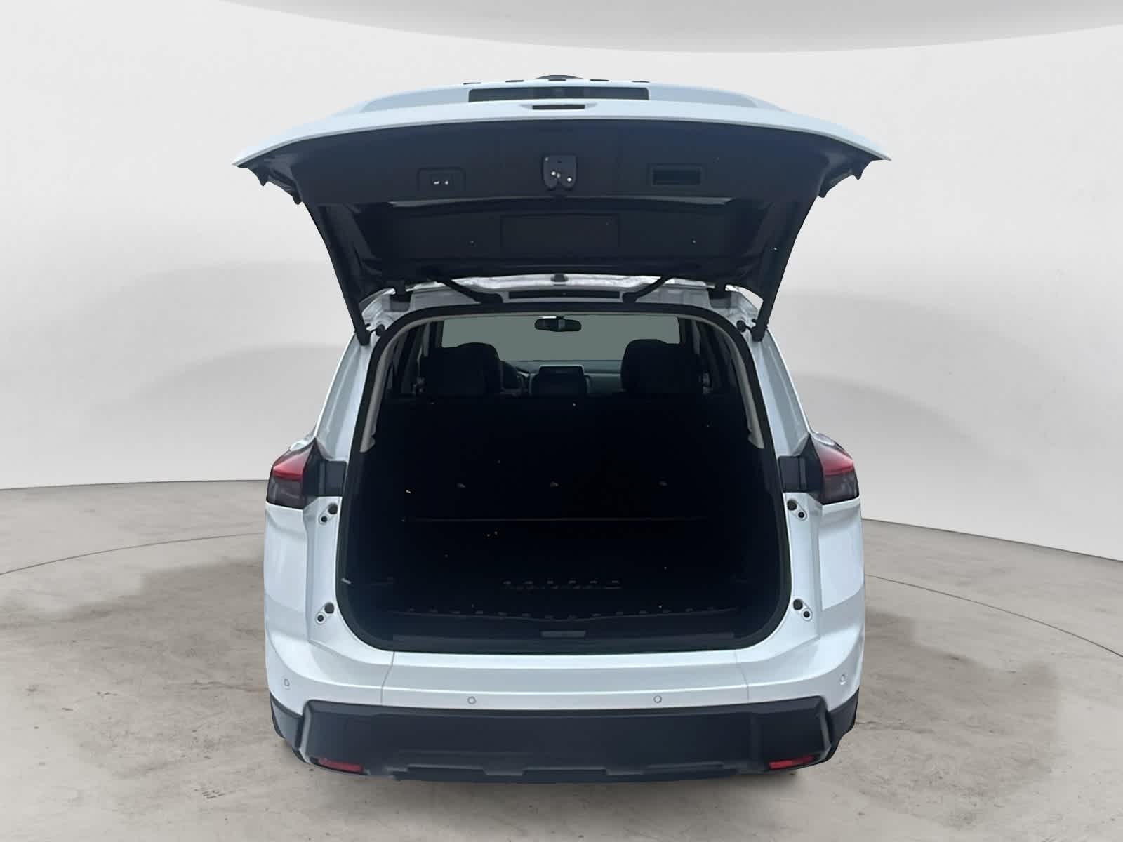 Thumbnail: 2026 Nissan Rogue - 5