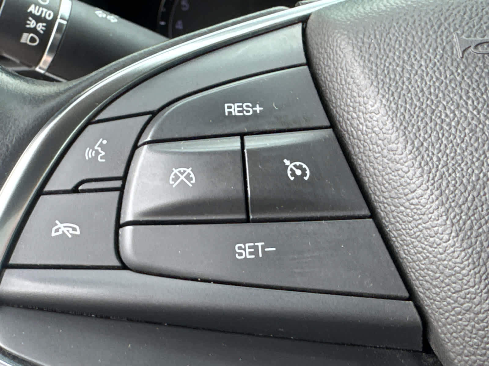 Thumbnail: 2019 Cadillac XT5 - 25