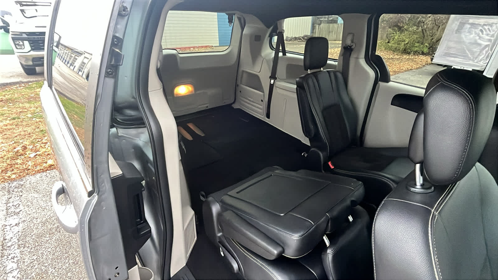 Thumbnail: 2019 Dodge Grand Caravan - 10