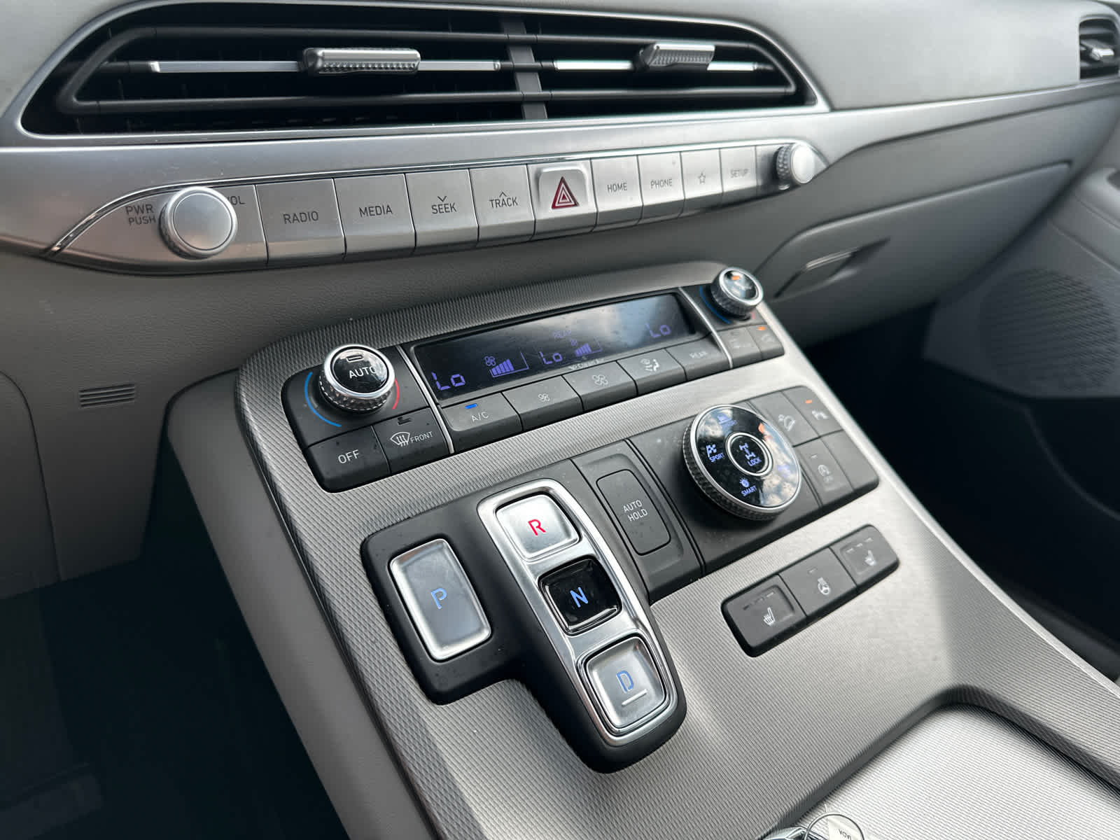 Thumbnail: 2020 Hyundai Palisade - 28