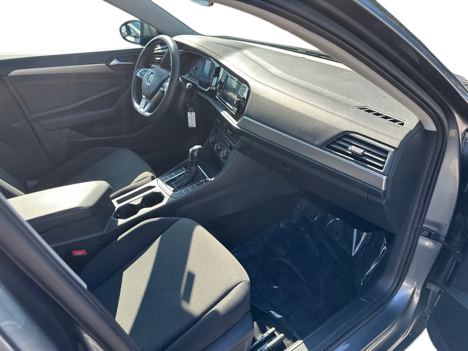Thumbnail: 2021 Volkswagen Jetta - 6