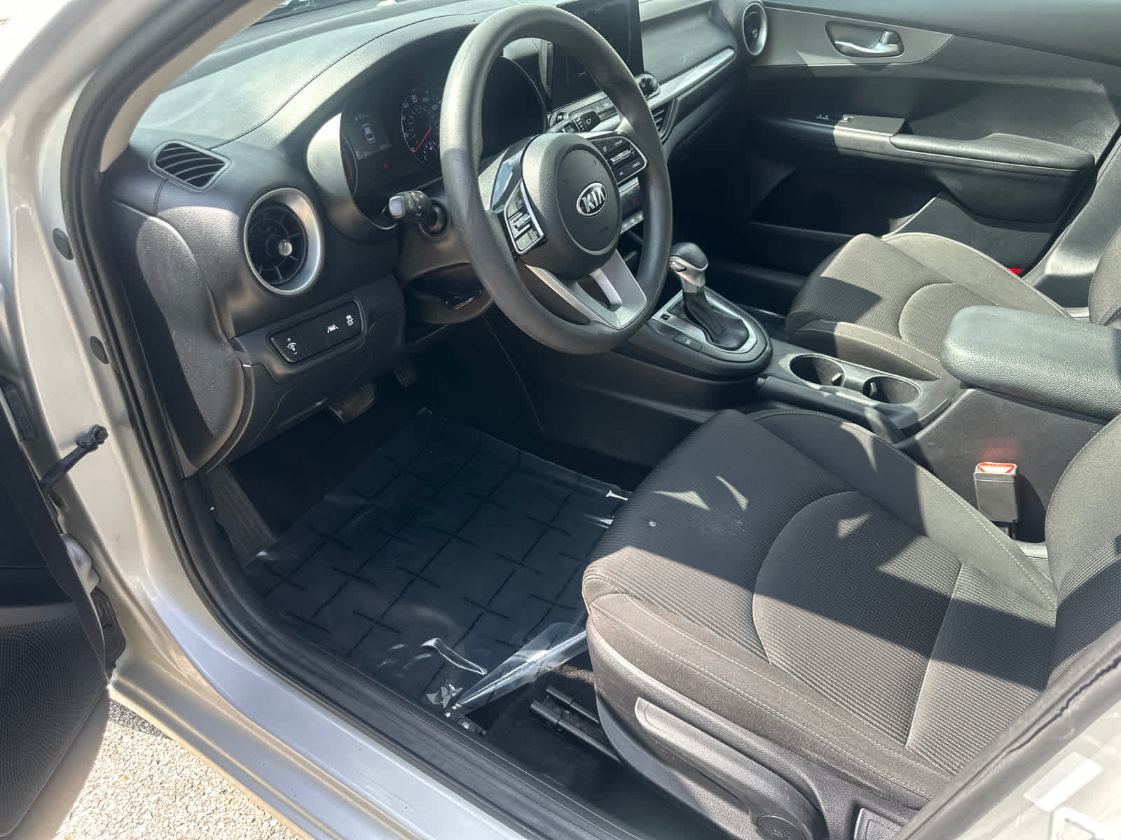 Thumbnail: 2019 Kia Forte - 13