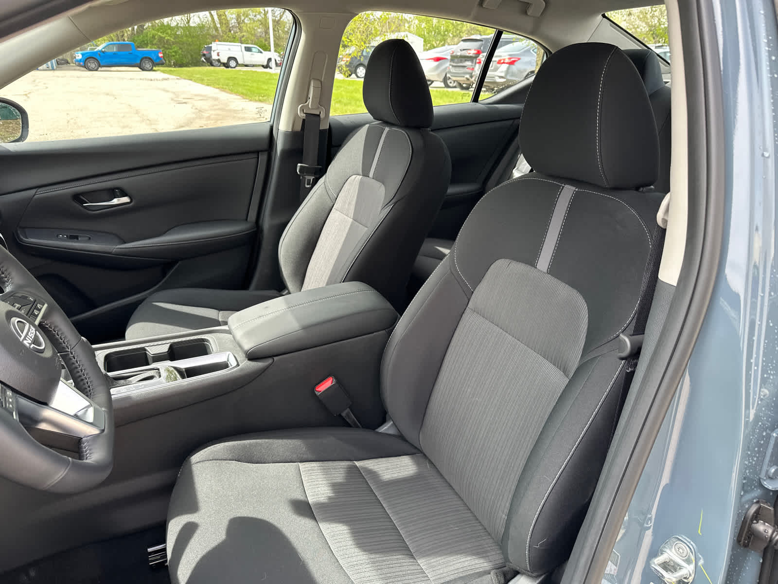 Thumbnail: 2025 Nissan Sentra - 25