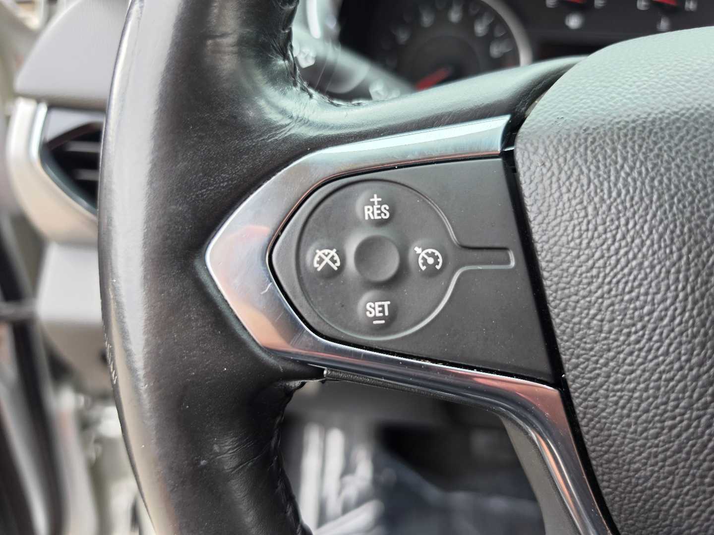 Thumbnail: 2018 Chevrolet Traverse - 23