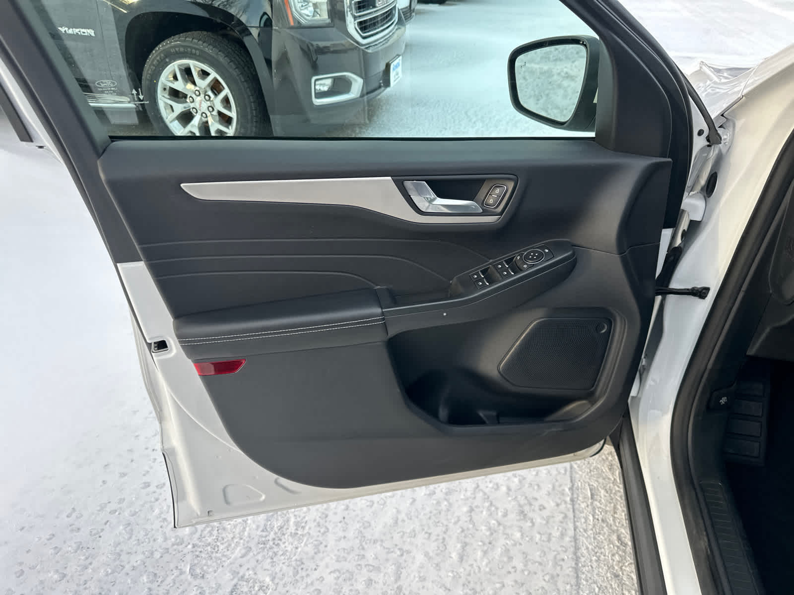 Thumbnail: 2021 Ford Escape - 14