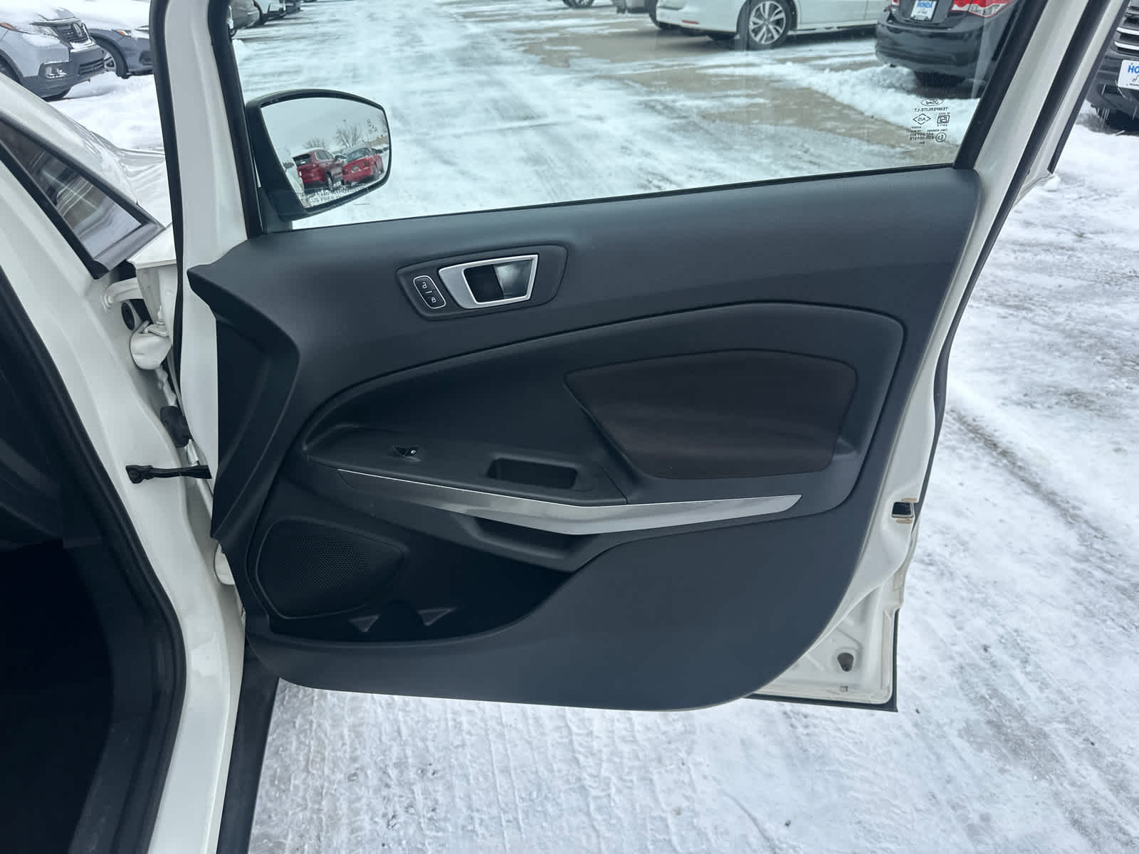 Thumbnail: 2018 Ford EcoSport - 7