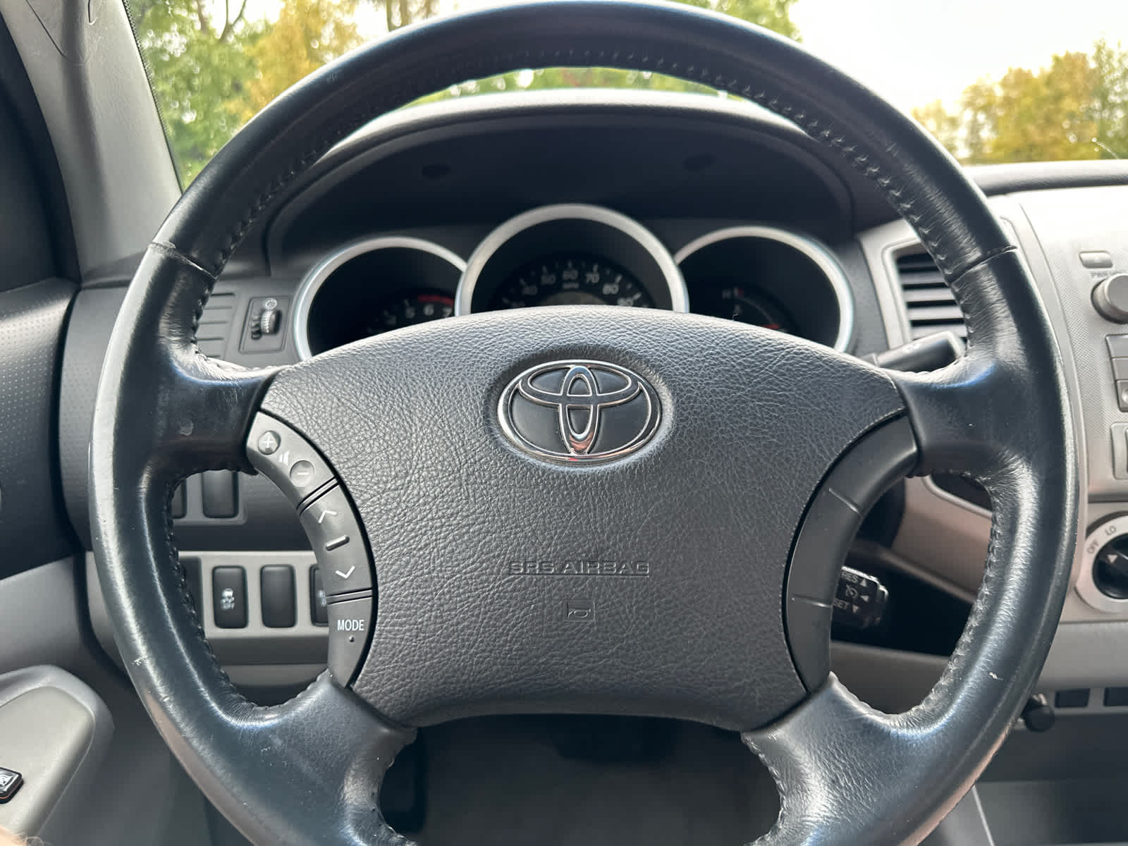 Thumbnail: 2009 Toyota Tacoma - 13