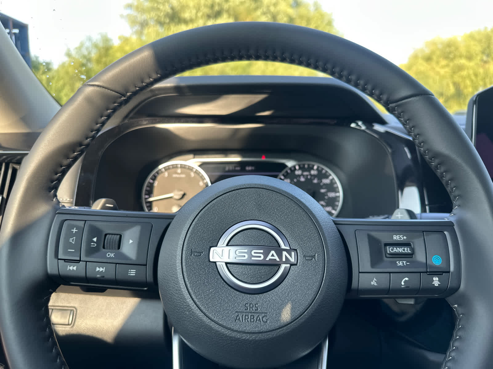 Thumbnail: 2025 Nissan Pathfinder - 18