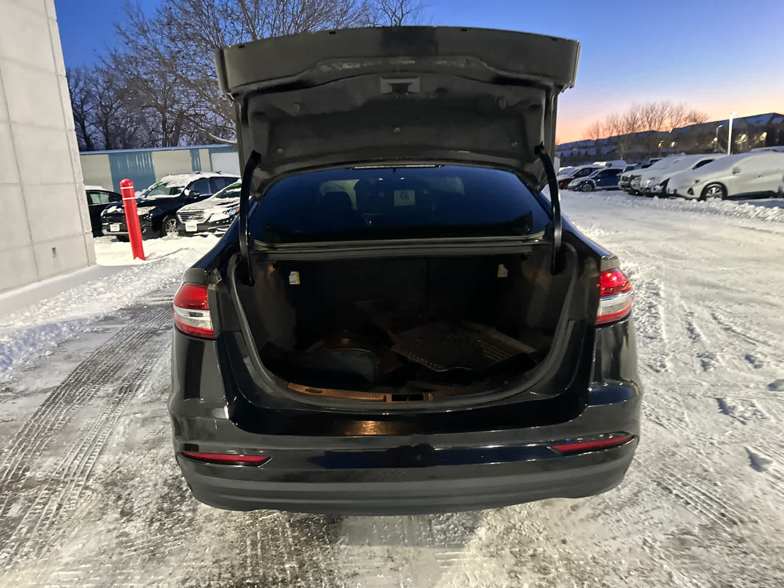 Thumbnail: 2020 Ford Fusion - 10