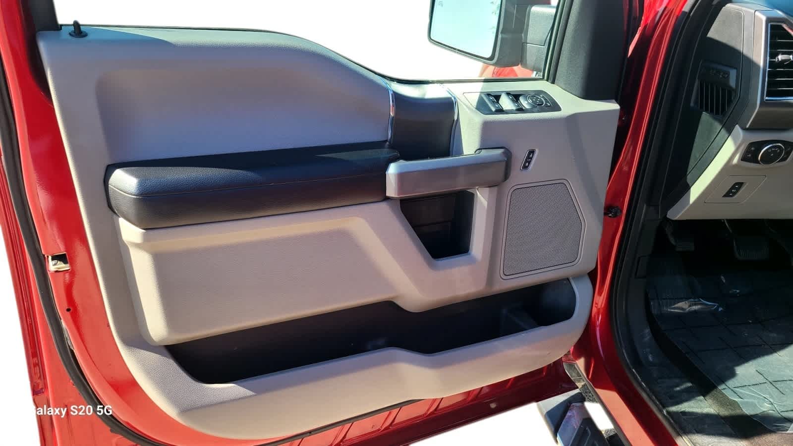 Thumbnail: 2016 Ford F-150 - 6
