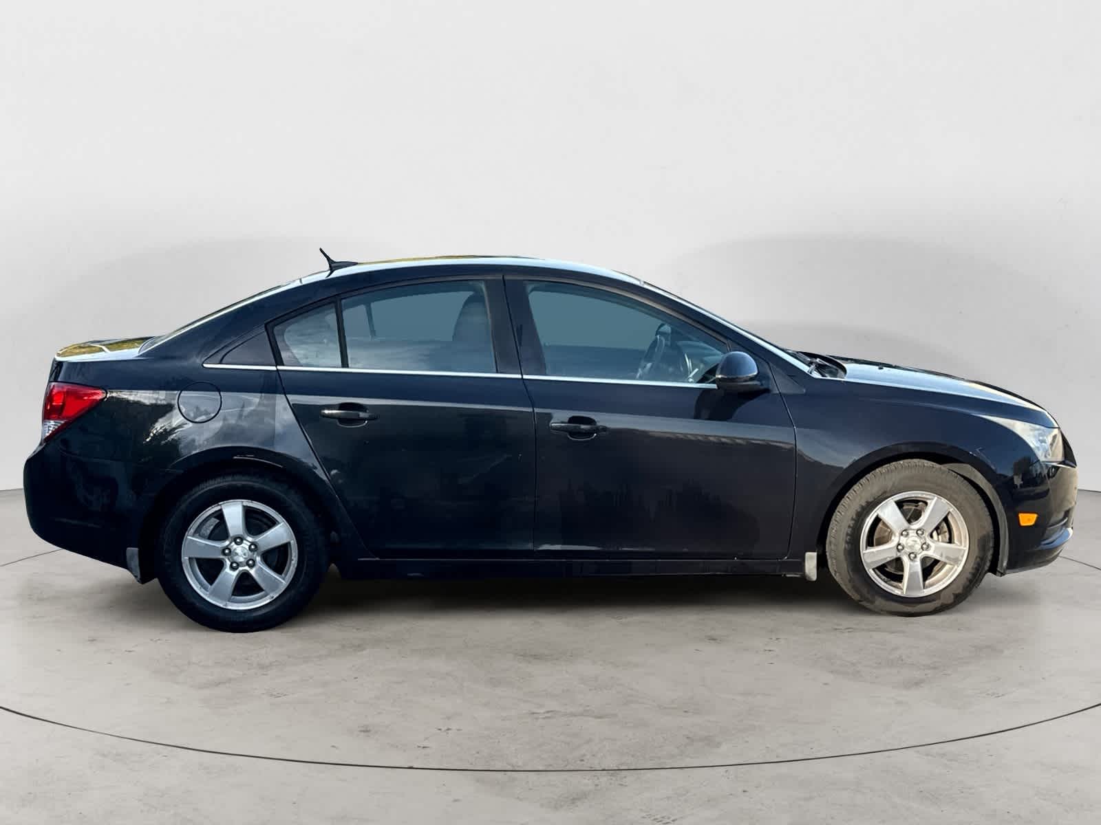 Thumbnail: 2013 Chevrolet Cruze - 5
