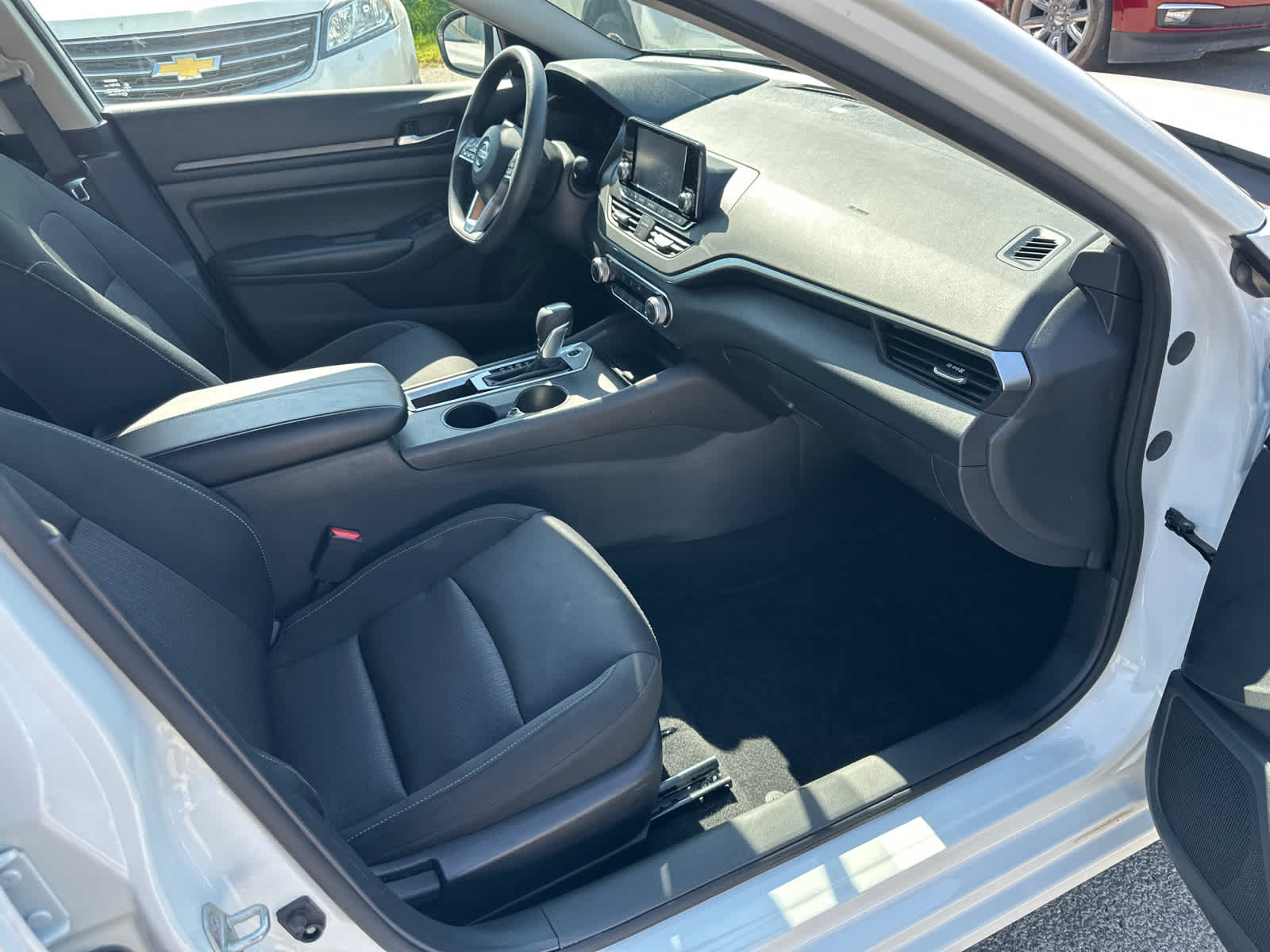 Thumbnail: 2022 Nissan Altima - 7