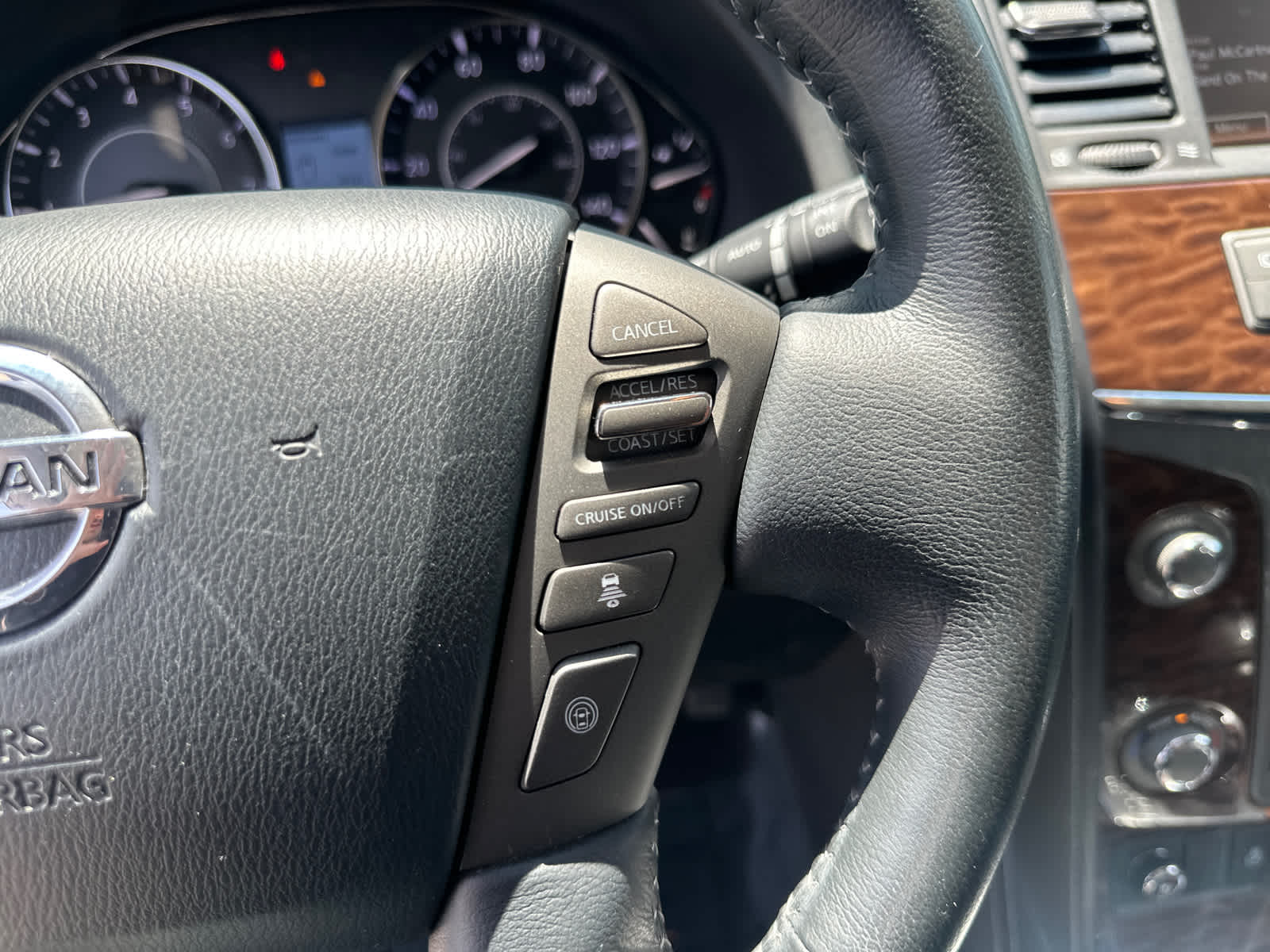 Thumbnail: 2017 Nissan Armada - 18