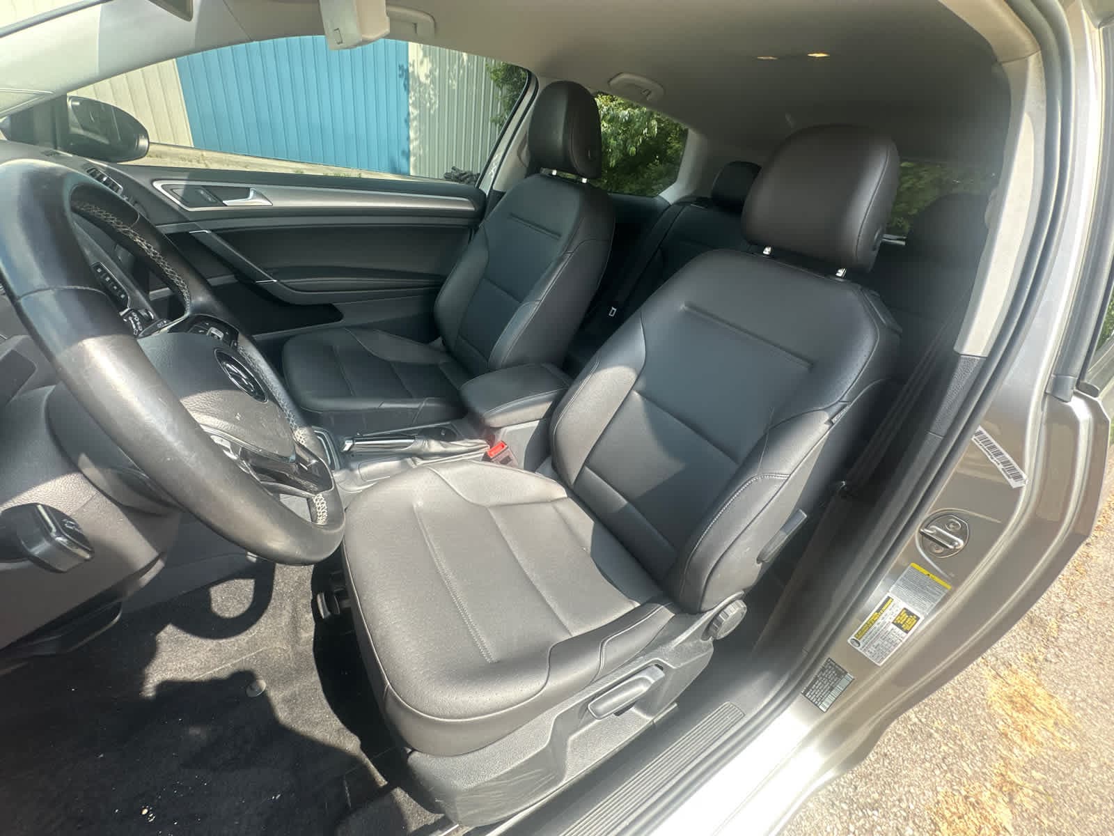 2015 Volkswagen Golf S 24