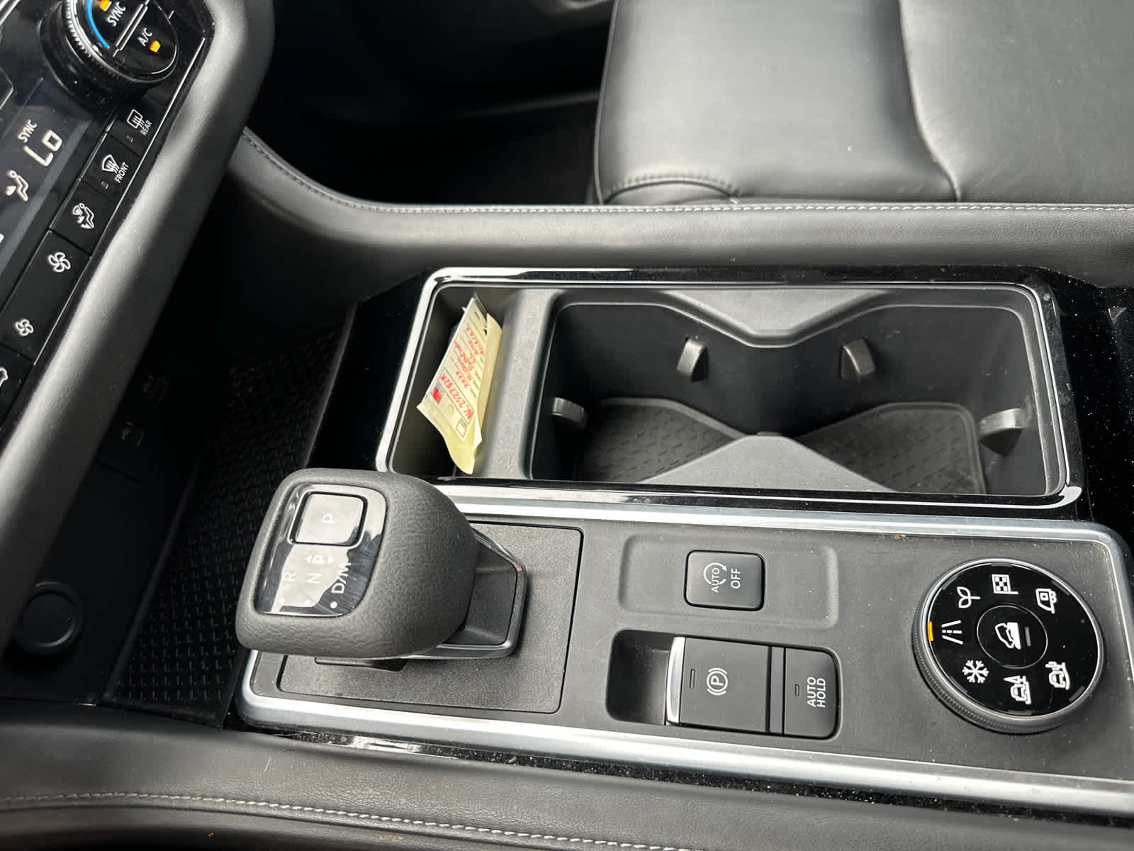 Thumbnail: 2022 Nissan Pathfinder - 27