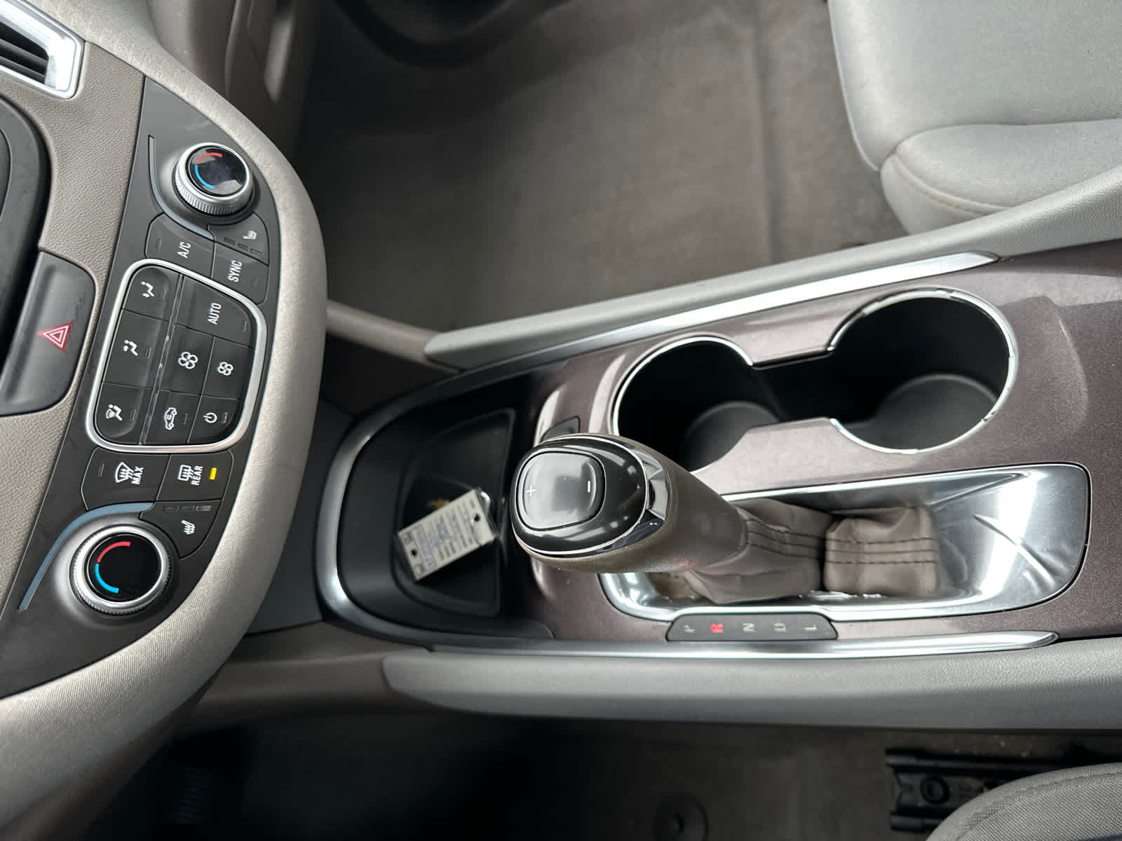 Thumbnail: 2019 Chevrolet Malibu - 24