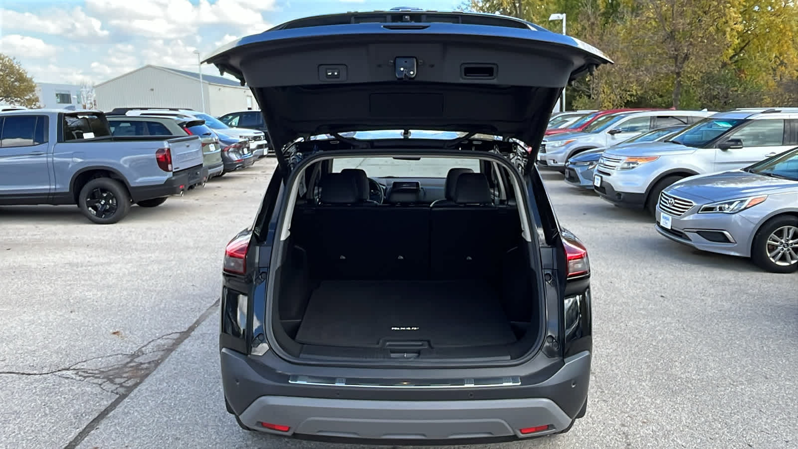 Thumbnail: 2021 Nissan Rogue - 9