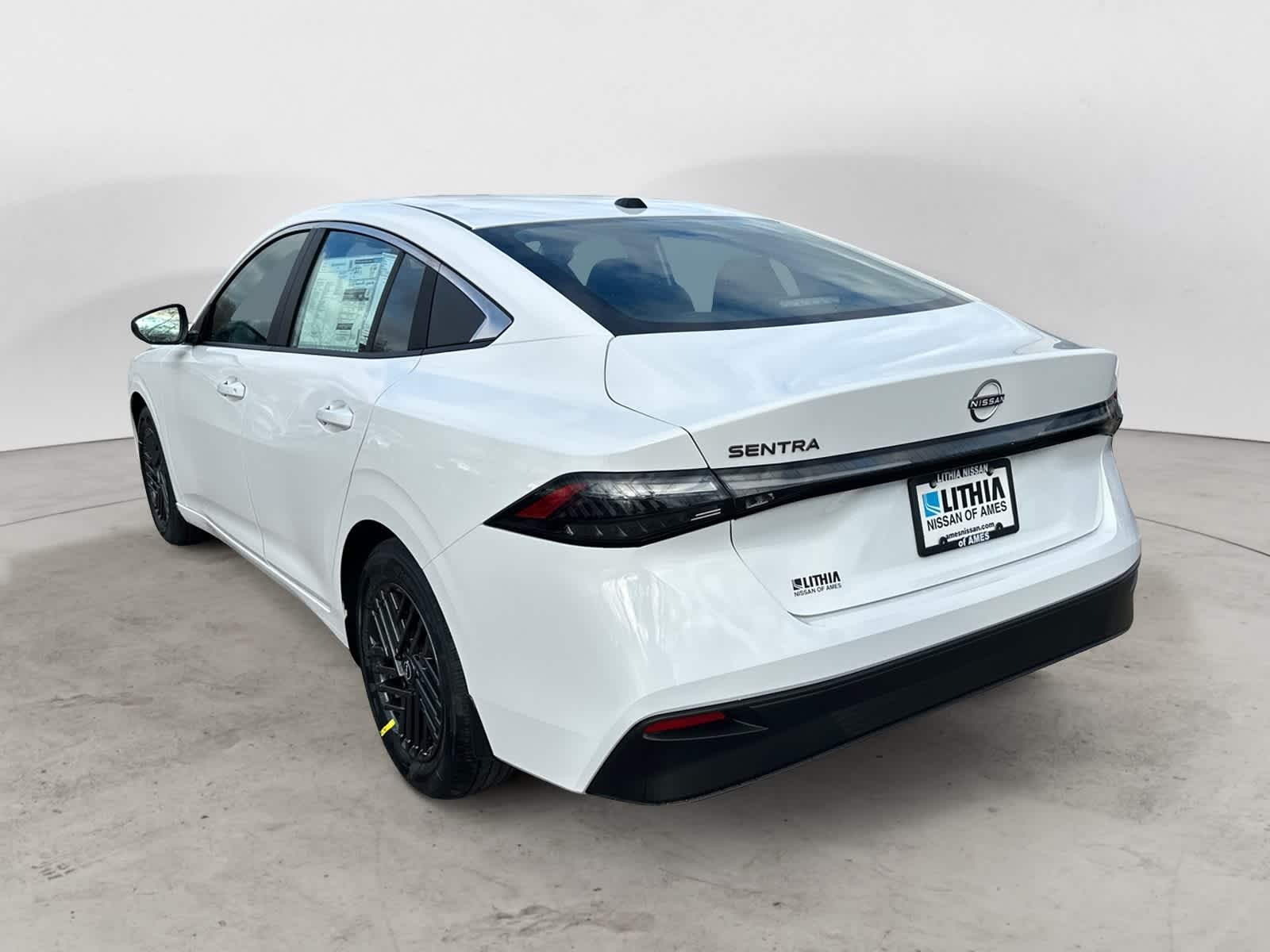 Thumbnail: 2026 Nissan Sentra - 2