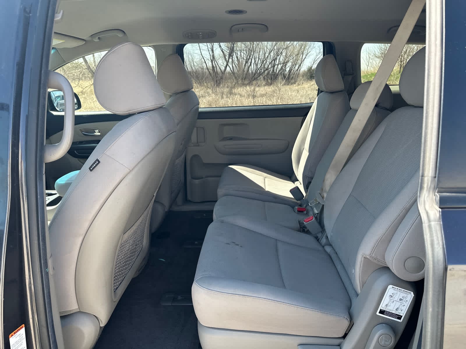 2021 Kia Sedona LX 21