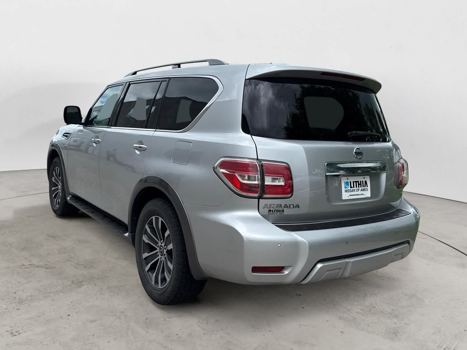 Thumbnail: 2017 Nissan Armada - 4