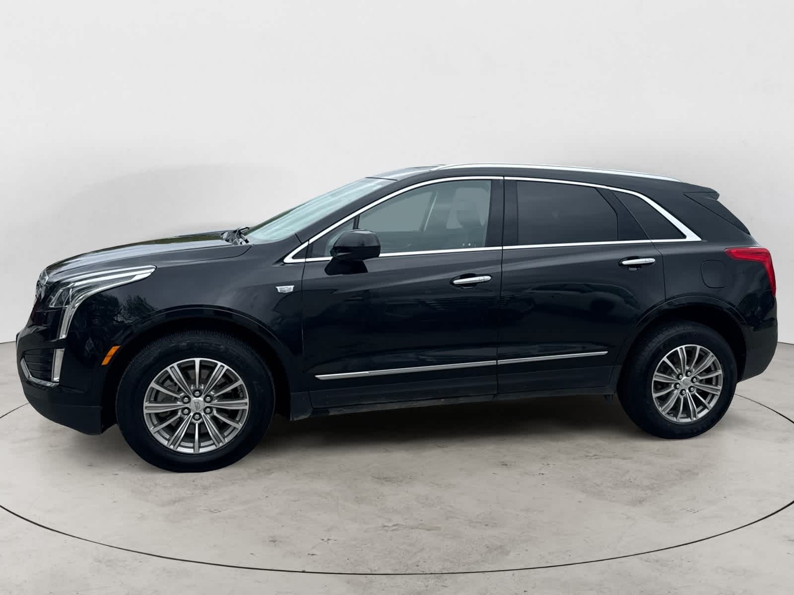 Thumbnail: 2019 Cadillac XT5 - 2