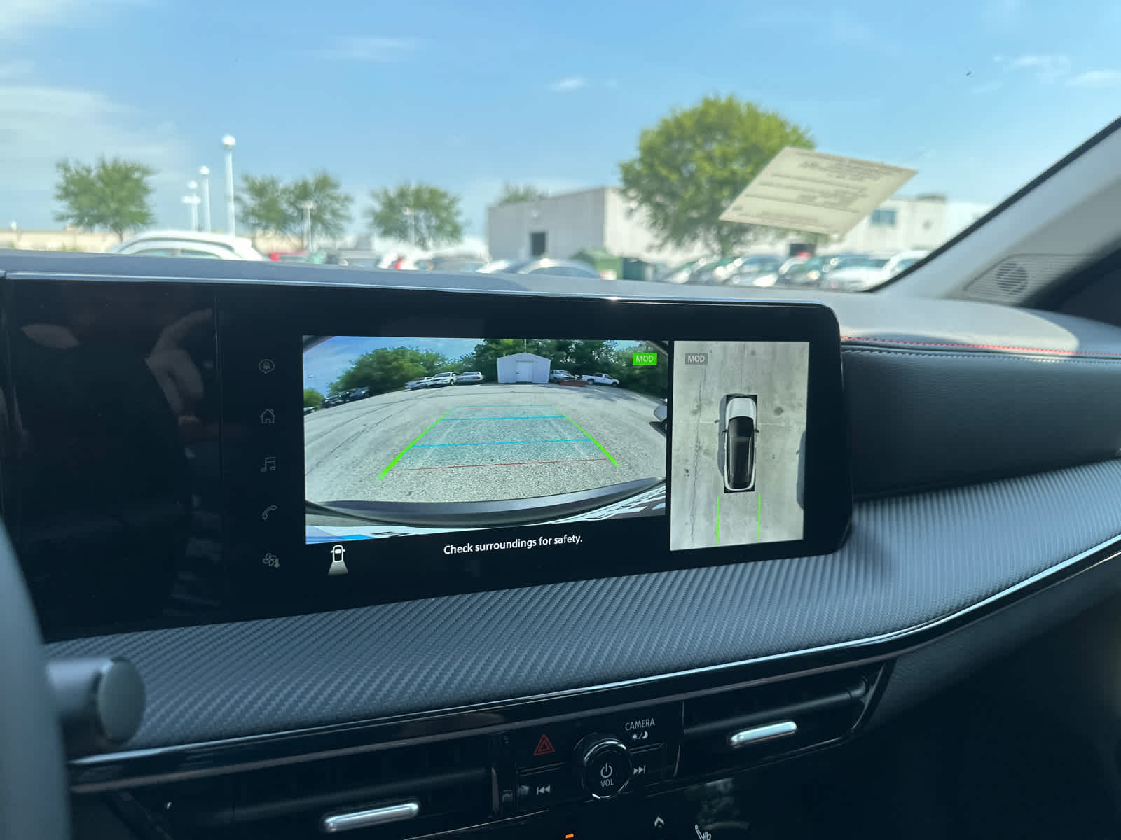 Thumbnail: 2025 Nissan Kicks - 21