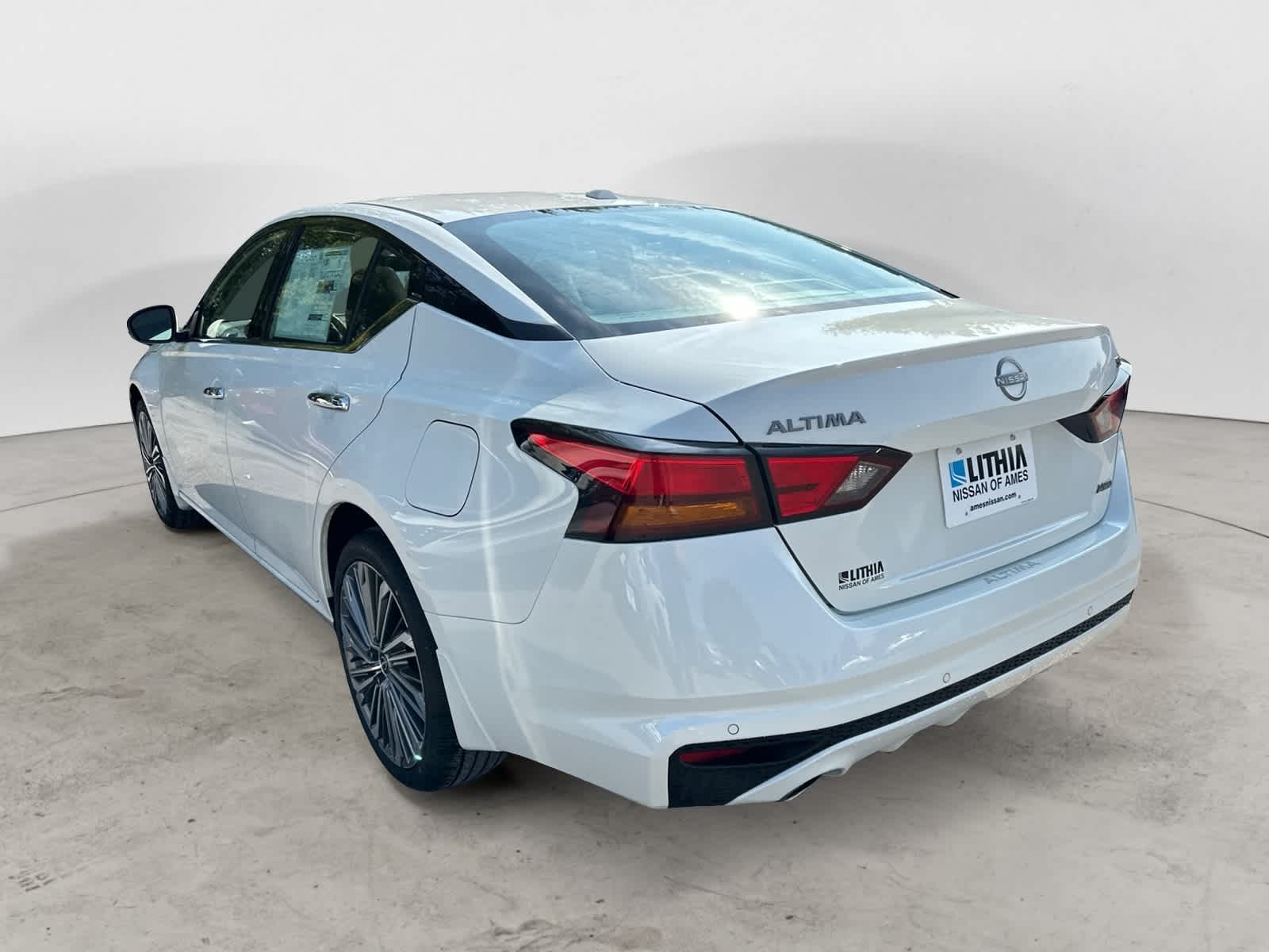 Thumbnail: 2025 Nissan Altima - 2