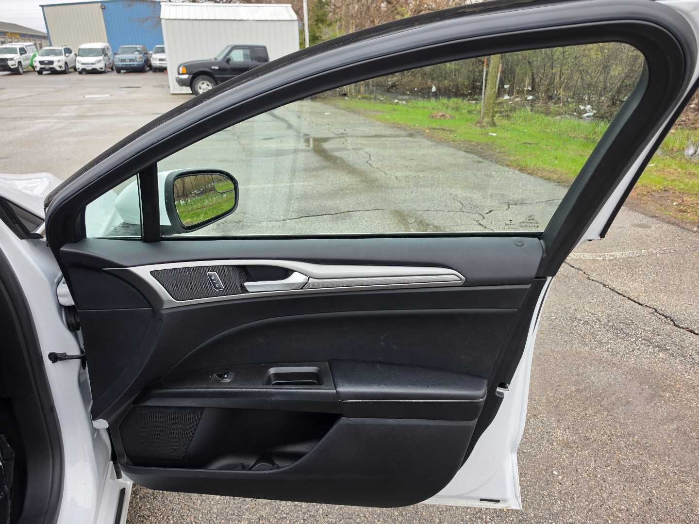 Thumbnail: 2018 Ford Fusion - 11