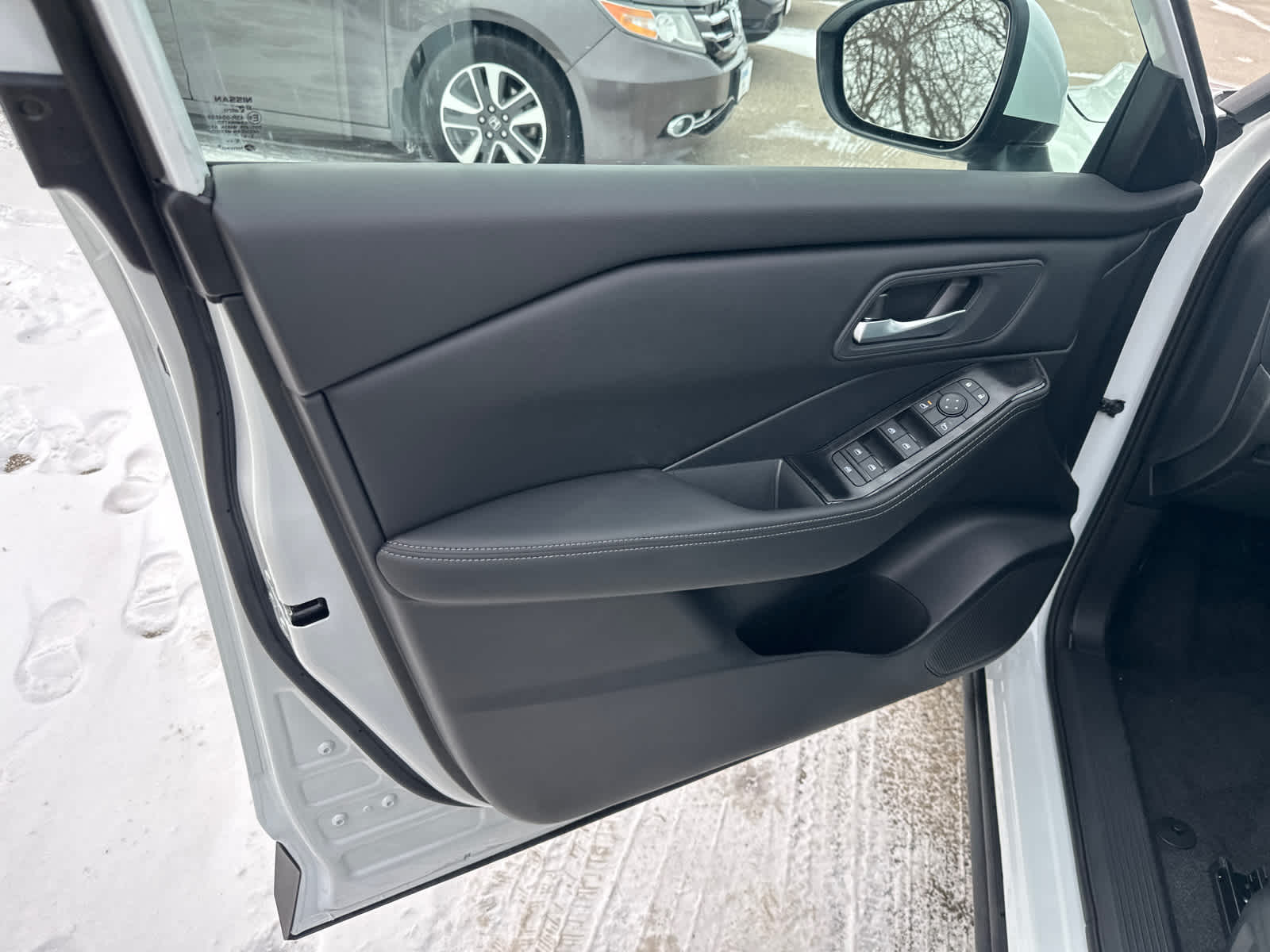 Thumbnail: 2026 Nissan Rogue - 15