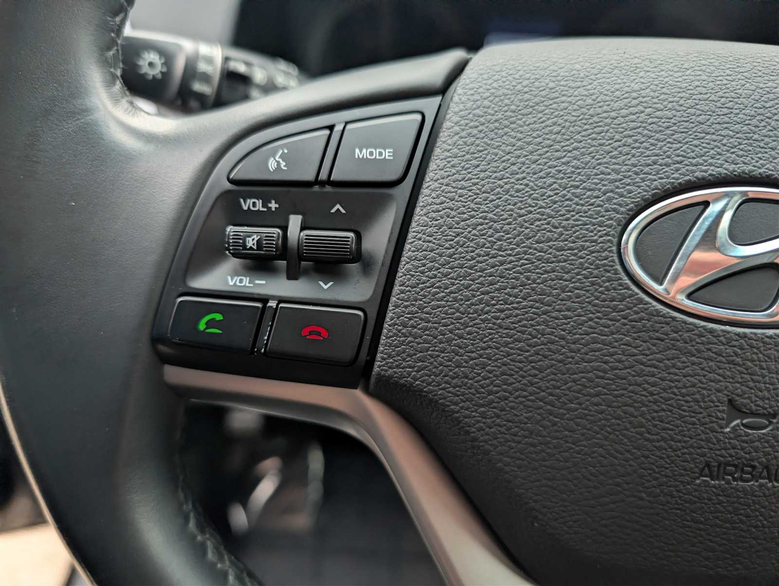 Thumbnail: 2018 Hyundai Tucson - 17