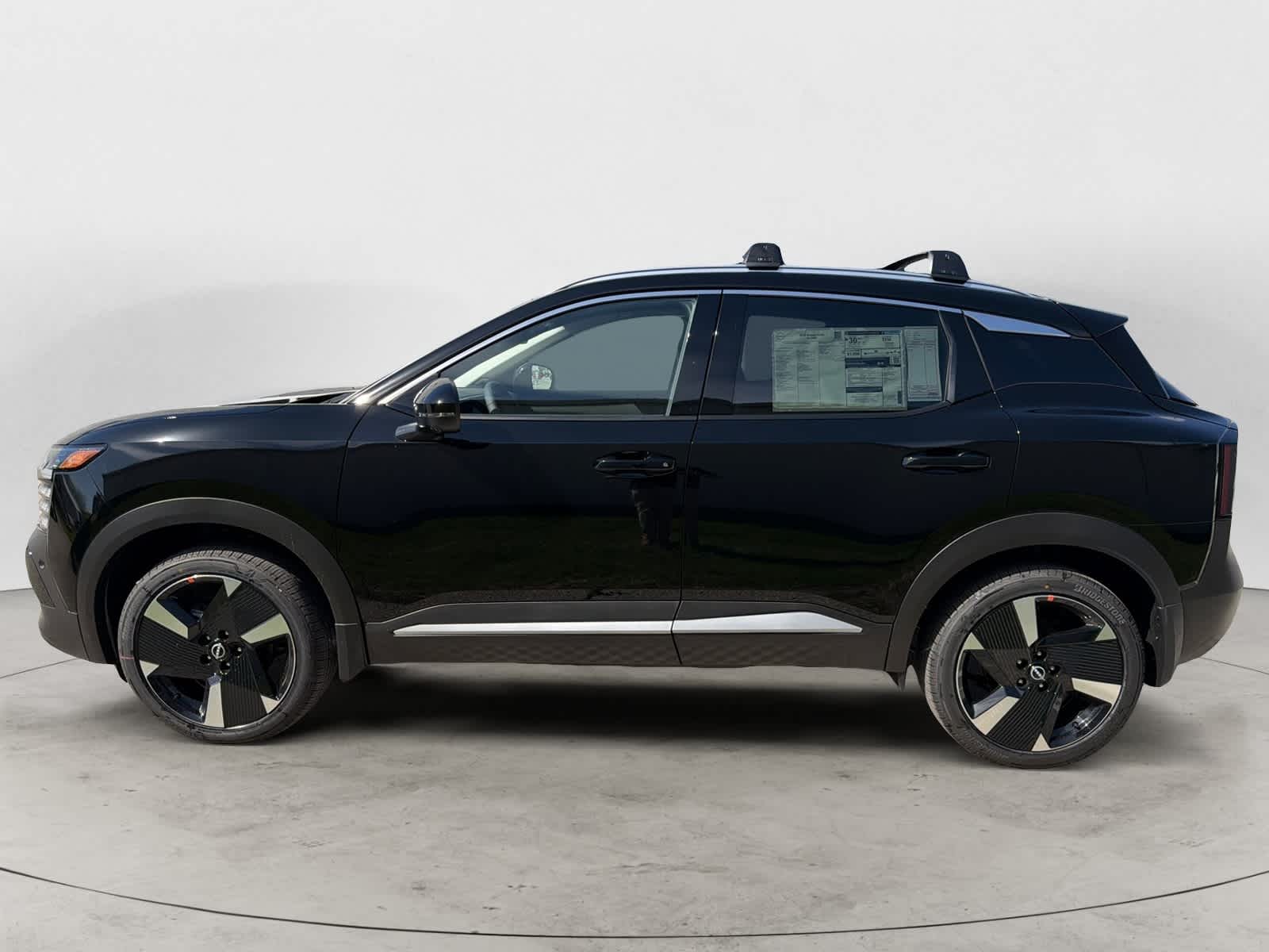Thumbnail: 2026 Nissan Kicks - 2