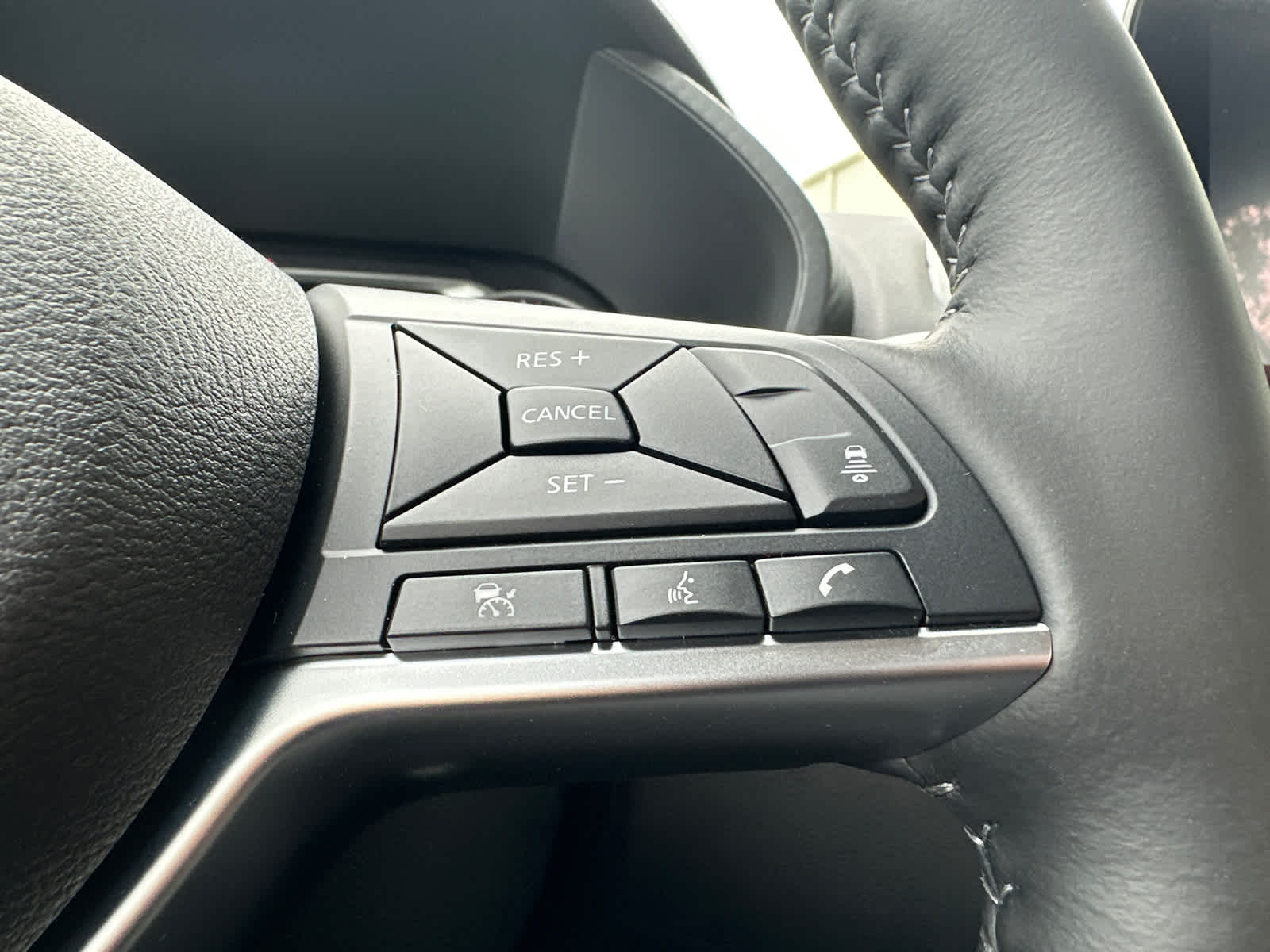 2025 Nissan Sentra SV 22