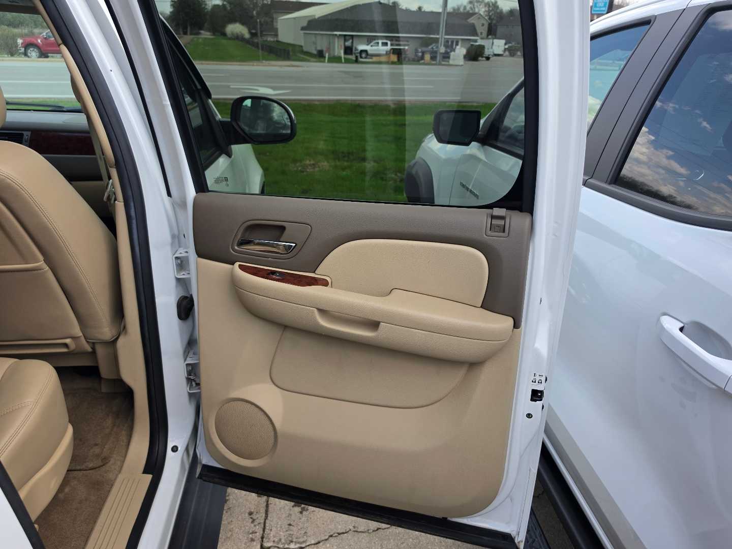 Thumbnail: 2014 GMC Yukon XL - 10