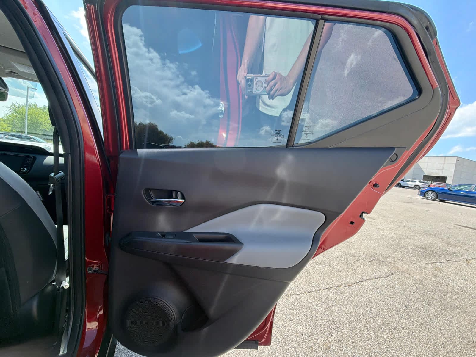 Thumbnail: 2024 Nissan Kicks - 9