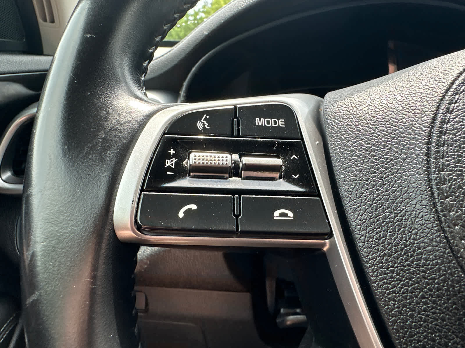 2019 Kia Sorento LX 16