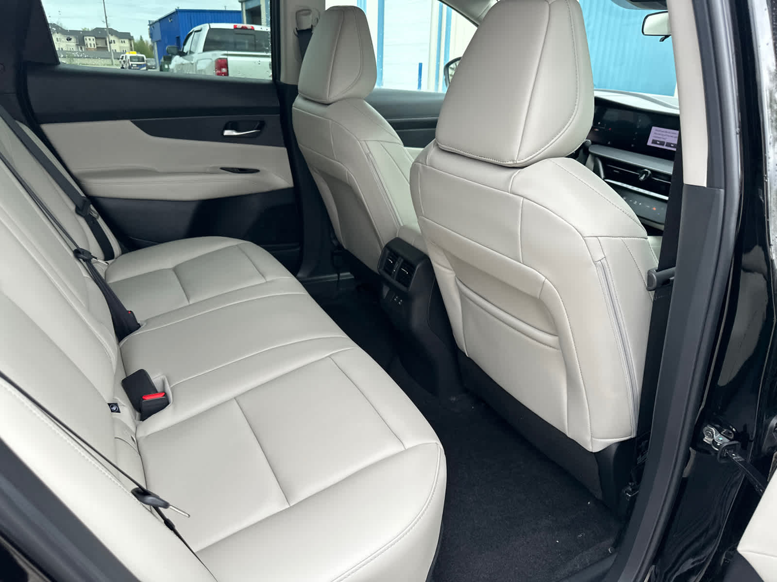 2025 Nissan Murano SV 9