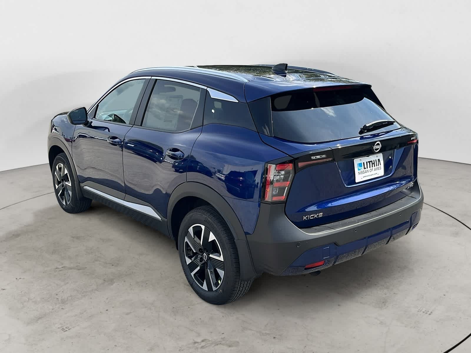 Thumbnail: 2026 Nissan Kicks - 4