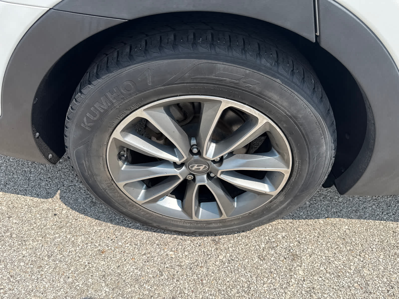 Thumbnail: 2019 Hyundai Santa Fe - 8