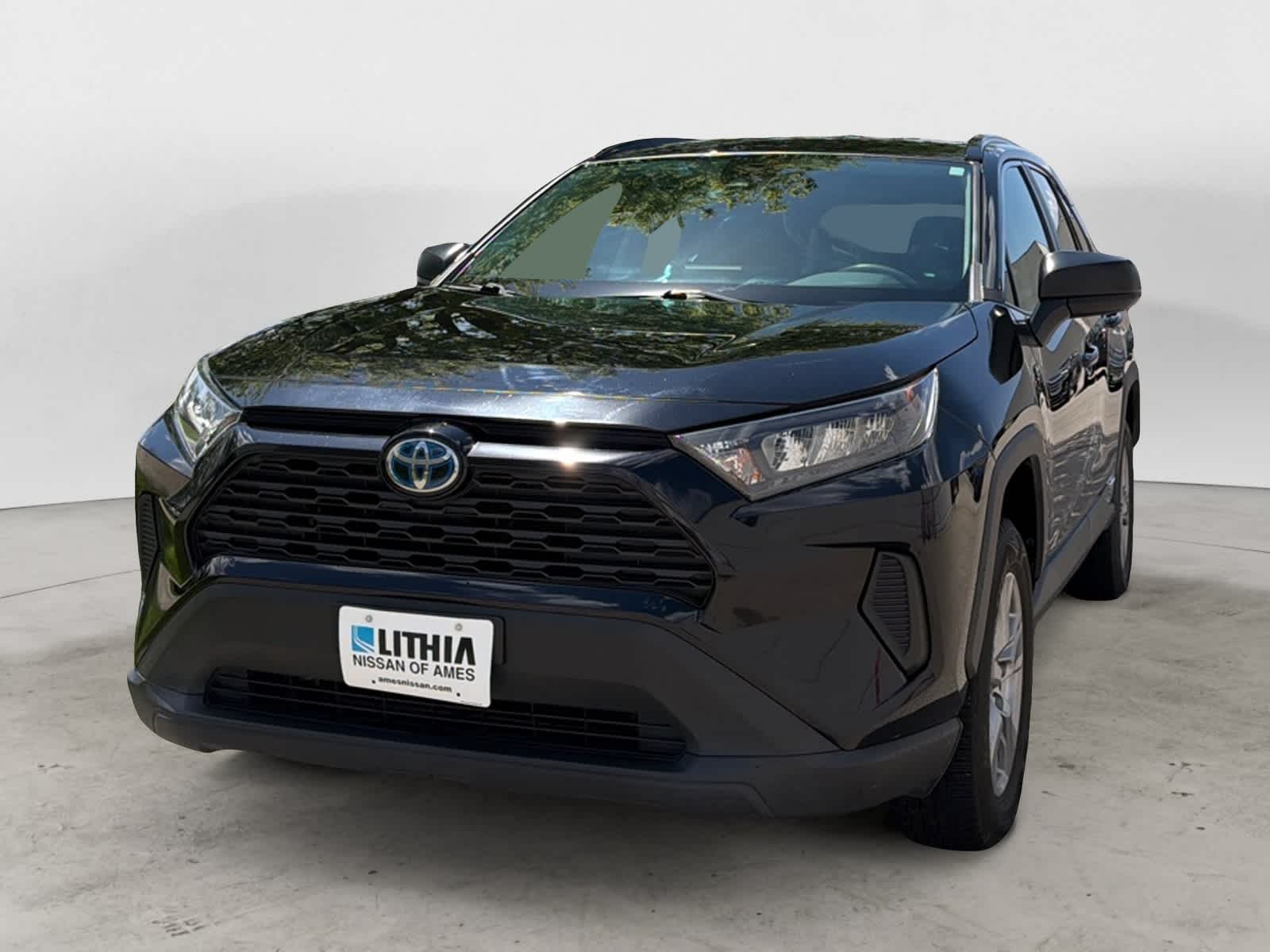 Thumbnail: 2022 Toyota RAV4 - 1