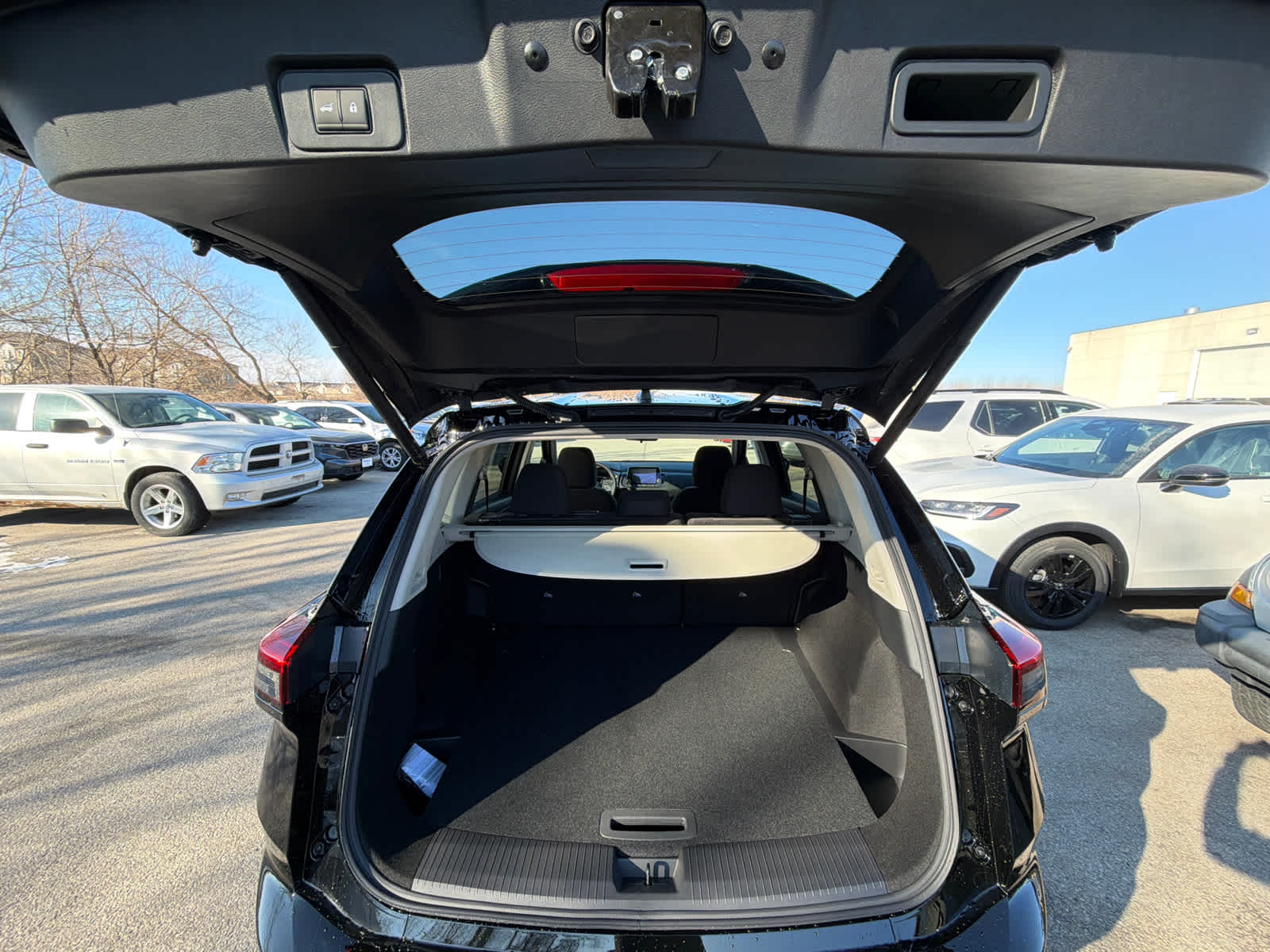 Thumbnail: 2026 Nissan Rogue - 11