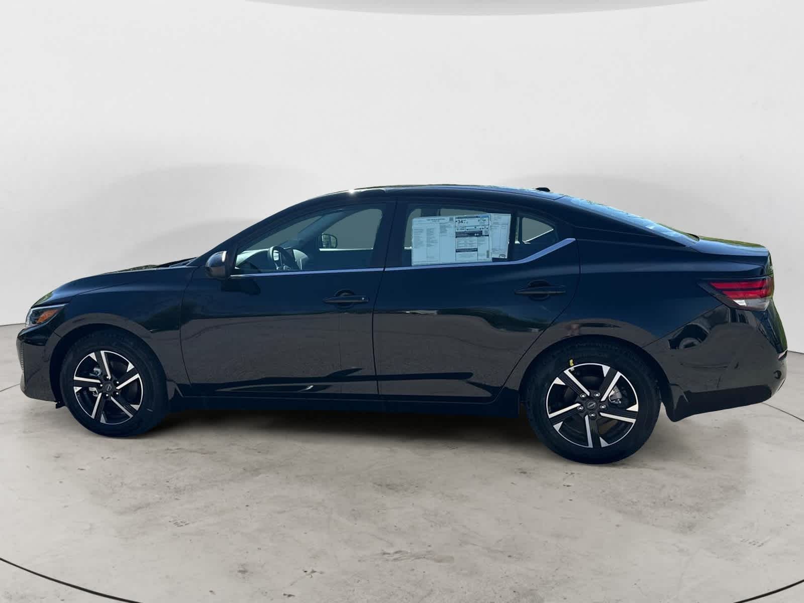 Thumbnail: 2025 Nissan Sentra - 3