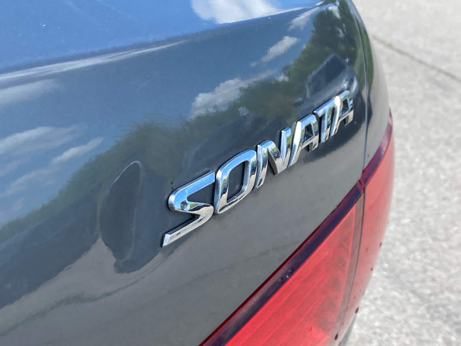 Thumbnail: 2010 Hyundai Sonata - 25