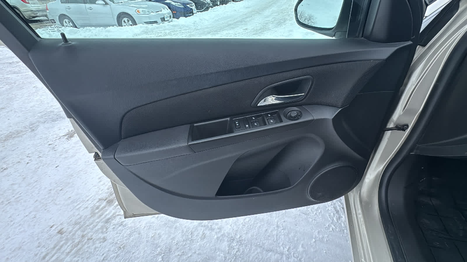 Thumbnail: 2015 Chevrolet Cruze - 14