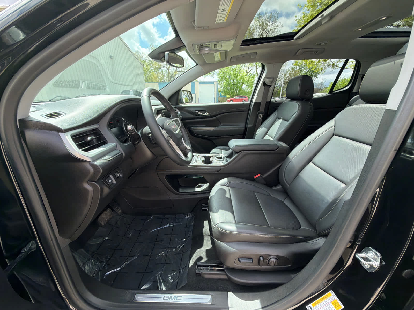 Thumbnail: 2023 GMC Acadia - 19