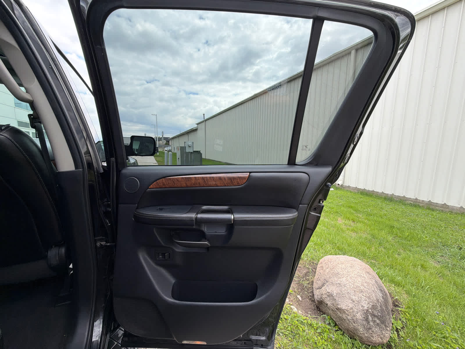 Thumbnail: 2013 Nissan Armada - 9