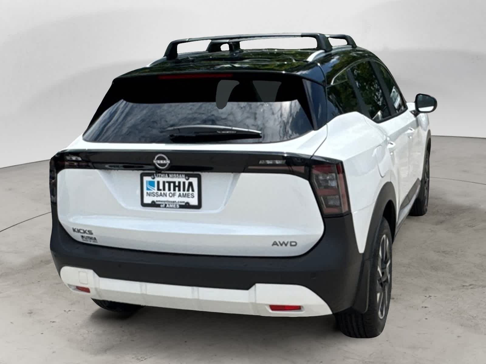 Thumbnail: 2026 Nissan Kicks - 4