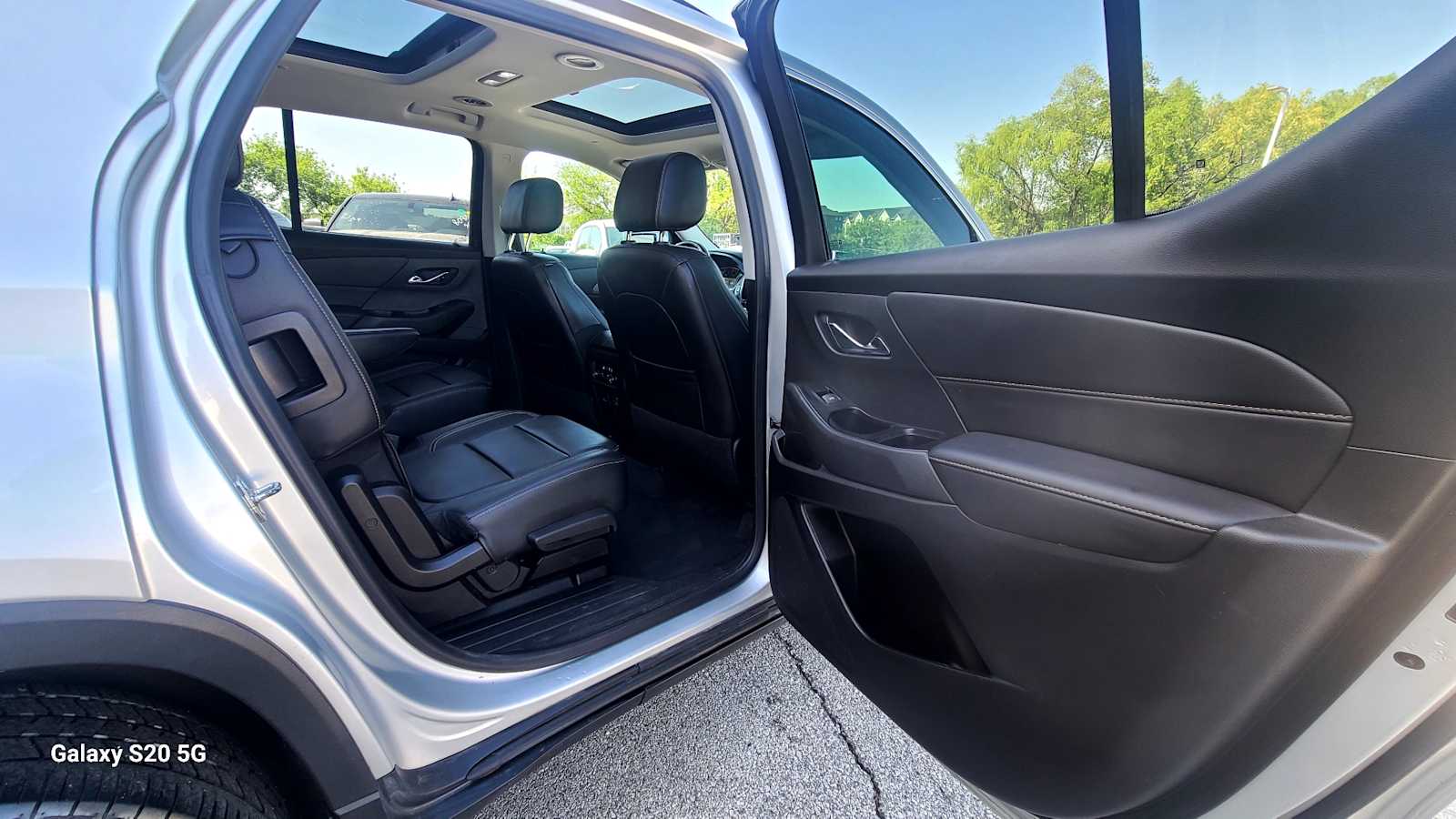 Thumbnail: 2019 Chevrolet Traverse - 22