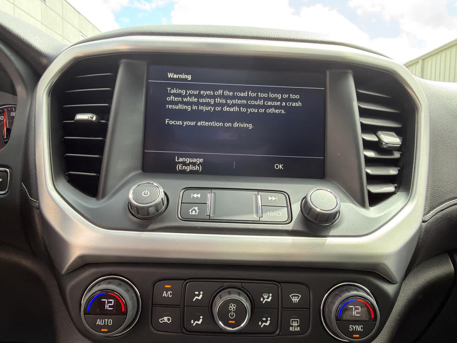 Thumbnail: 2023 GMC Acadia - 25
