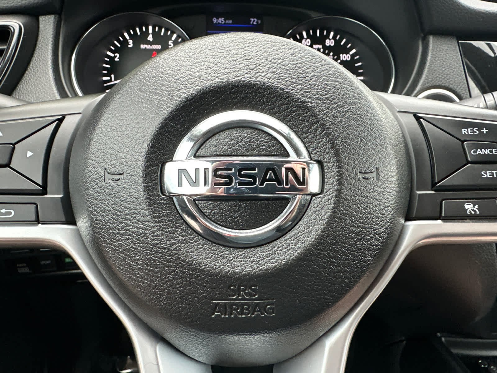 Thumbnail: 2018 Nissan Rogue - 19