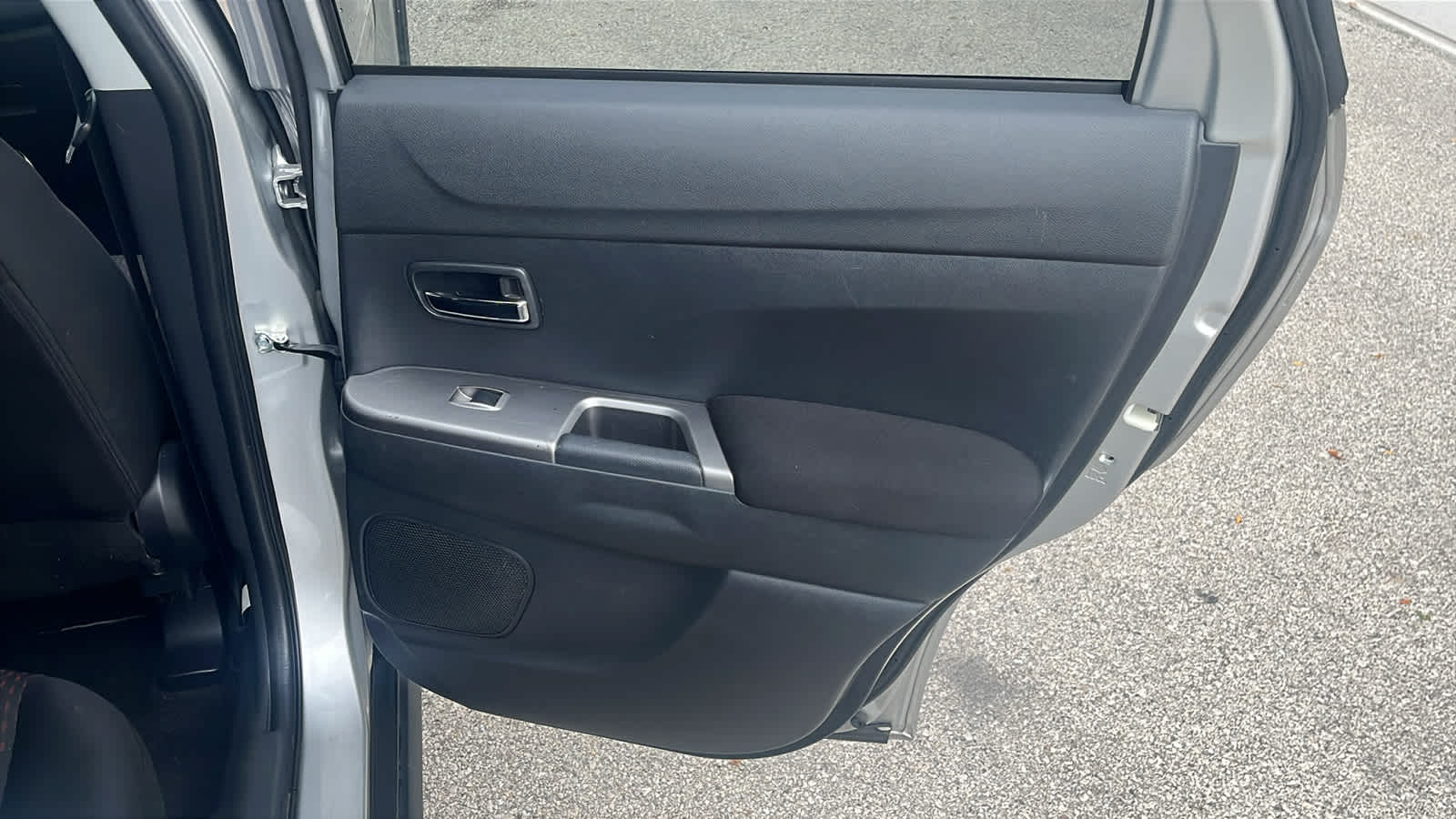 Thumbnail: 2019 Mitsubishi Outlander Sport - 9